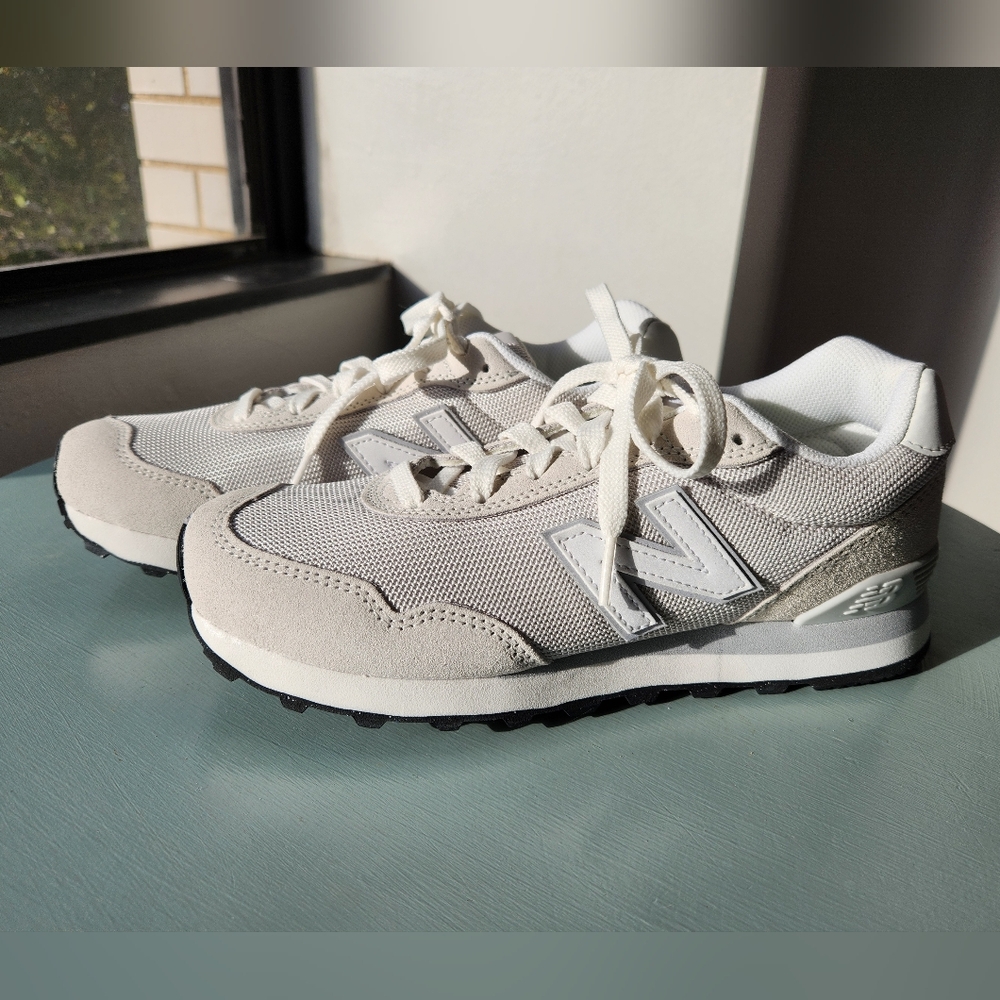 New Balance 515 V3 sneakers women's size 8